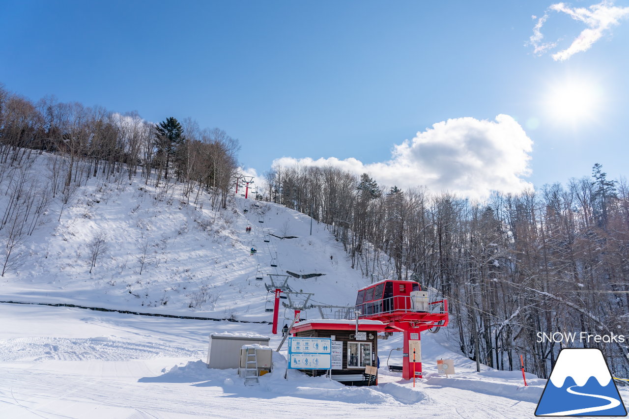 日高国際スキー場｜北海道の背骨・日高山脈を滑る！良好な雪質とロングコースが魅力のローカルゲレンデ♪